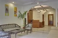 Oyo 306 Hotel Staayy Inn 구르가온 3*,  인도