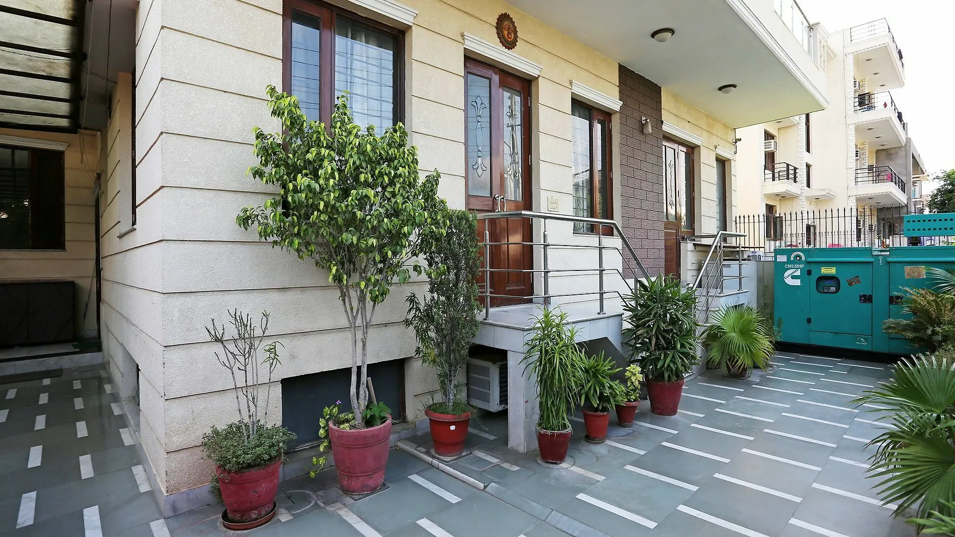 Oyo 306 Hotel Staayy Inn 구르가온